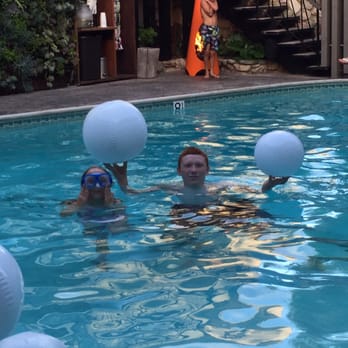 The Pearl Hotel - Kids had s blast!! Mine were the quiet good ones! - San Diego, CA