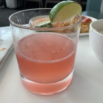 Delta Sky Club - Cosmo - Airport Lounges Near Me - Seattle, Washington