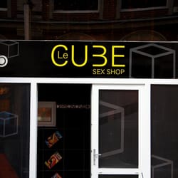 Le Cube