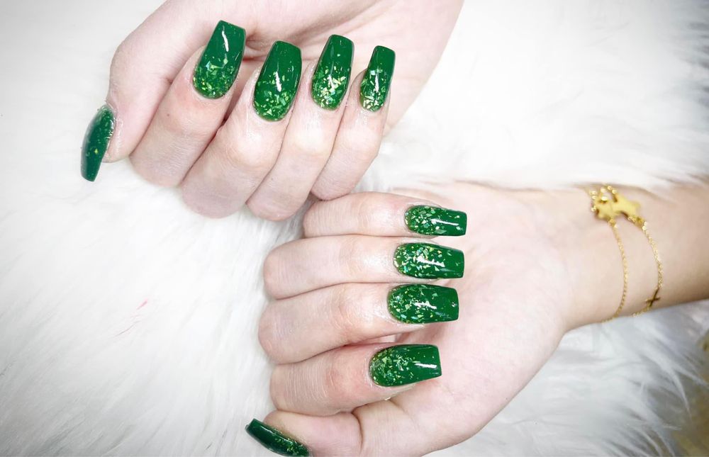Aquasandz Nail Salon Image