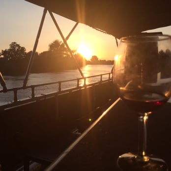 Main Street Tours - Beautiful sunset and enjoying a glass of wine - Tours Near Me - Lakewood, California Main Street Tours - Beautiful sunset and enjoying a glass of wine - Tours Near Me - Lakewood, California