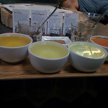 Smith Teamaker - Flight of August teas - Tea Rooms Near Me - Portland, Oregon Smith Teamaker - Flight of August teas - Tea Rooms Near Me - Portland, Oregon