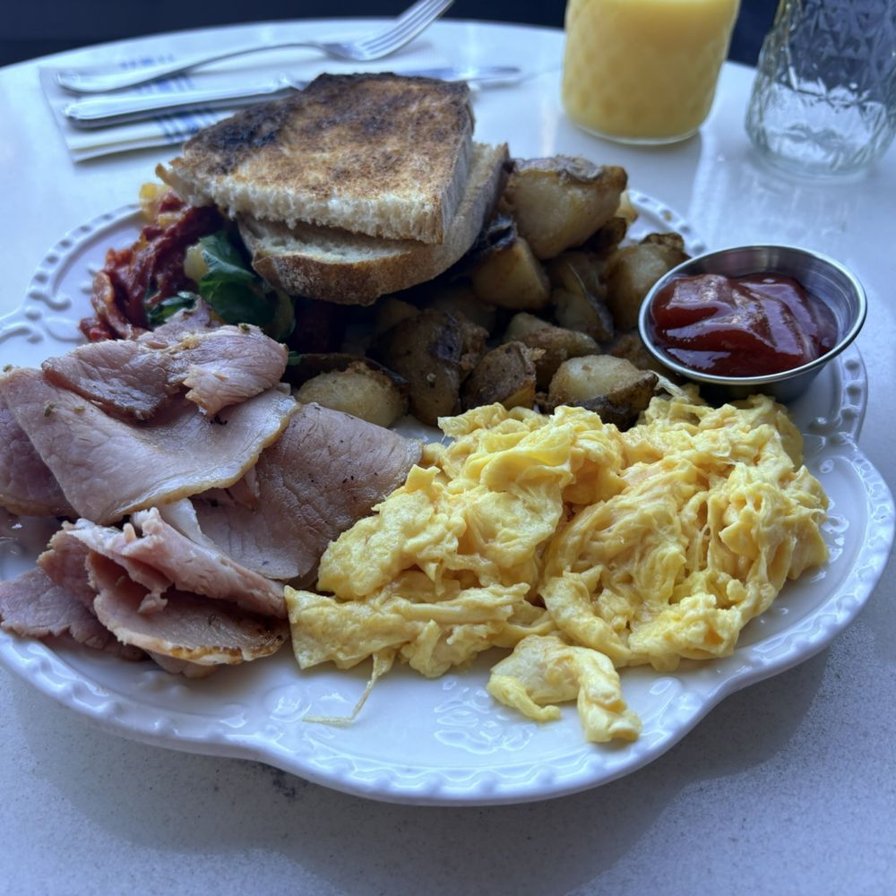 Breakfast plate