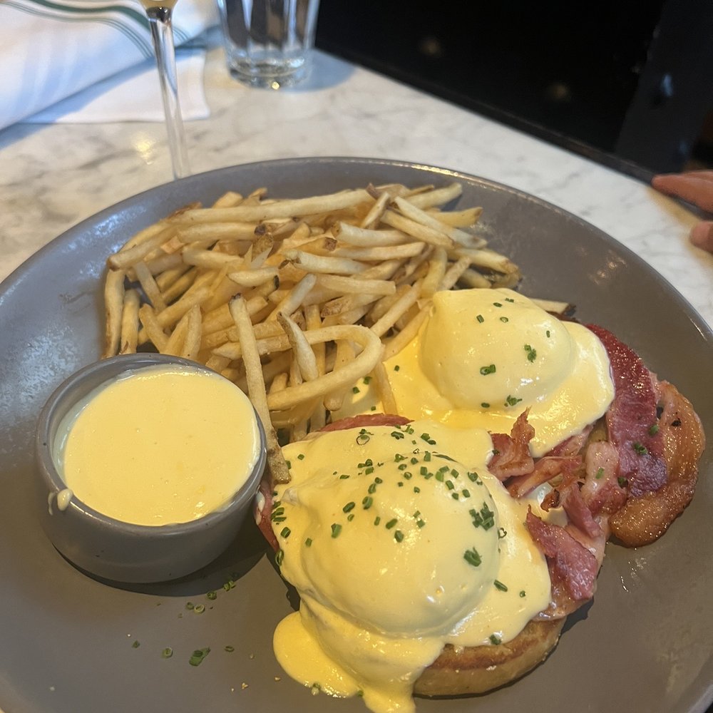 The Commoner - Eggs Benedict - New American Near Me - Pittsburgh, Pennsylvania The Commoner - Eggs Benedict - New American Near Me - Pittsburgh, Pennsylvania