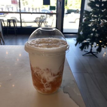 It's Tea 乃茶 - Coconut peach slush - Bubble Tea Near Me - Burnaby, British Columbia