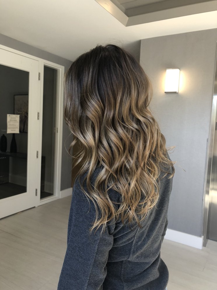 Caylin Breeze - Organics Hair Studio Logo