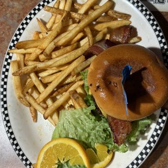Black Bear Diner Colma - Burger - Diners Near Me - Colma, California