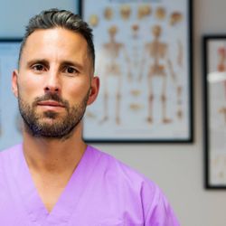 Consulta de Osteopatia David - David del Ojo, en su consulta