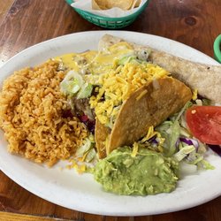 Rancho Viejo No 2 - Armadillo Special!  After eating this I had no room for dessert.
