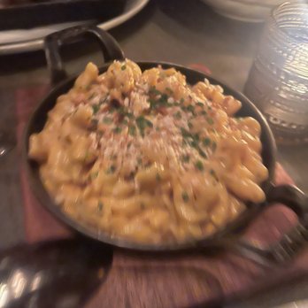 Mooo.... Beacon Hill - Maine Lobster Mac & Cheese - Steakhouses Near Me - Boston, Massachusetts