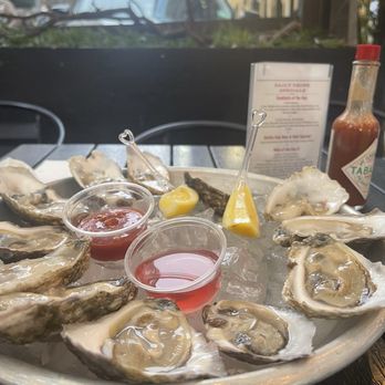 John Doe Craft Bar & Kitchen - Dozen $1 oysters - New American Near Me - New York, New York John Doe Craft Bar & Kitchen - Dozen $1 oysters - New American Near Me - New York, New York