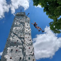 Putt-N-Stuff - Made it!! 32' in the air!!