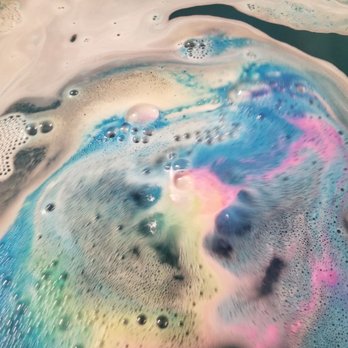 Lush Handmade Cosemetics - Intergalactic bath bomb - Cosmetics & Beauty Supply Near Me - Louisville, Kentucky