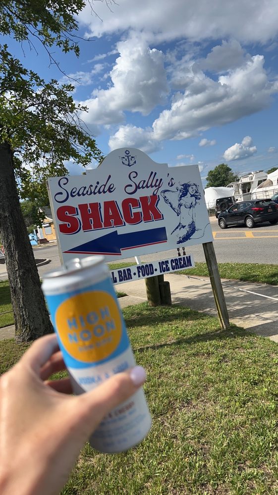 SEASIDE SALLY’S Updated July 2024 142 S Clinton Ave, Bay Shore, New