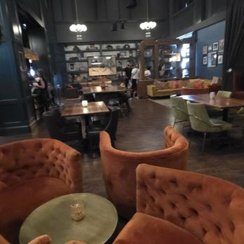 Countrypolitan Bar & Kitchen - New American Near Me - Nashville, Tennessee