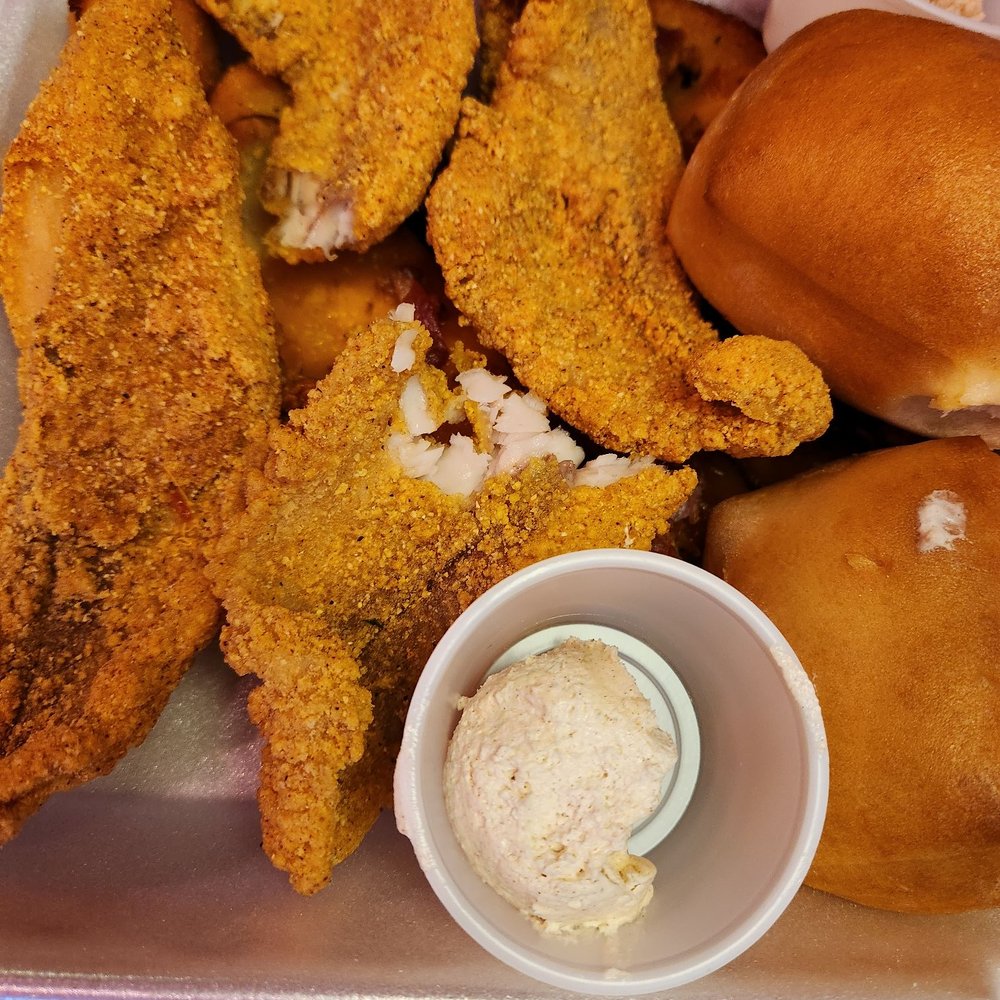Logan's Roadhouse - Catfish and buns - Steakhouses Near Me - Roseville, Michigan Logan's Roadhouse - Catfish and buns - Steakhouses Near Me - Roseville, Michigan