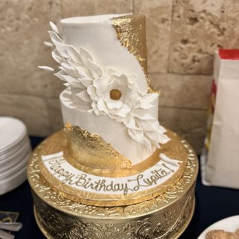 Sweet & Tasty Bakery II - Yes the flowers are edible!! Thank you very much! - Bakeries Near Me - McAllen, Texas Sweet & Tasty Bakery II - Yes the flowers are edible!! Thank you very much! - Bakeries Near Me - McAllen, Texas