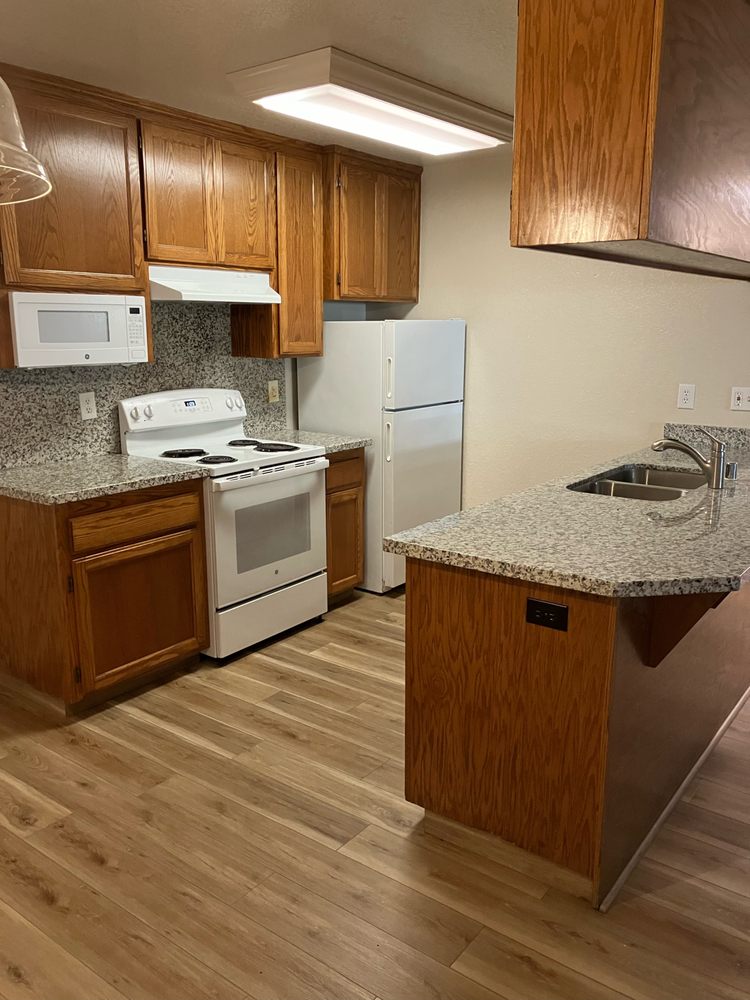 ROBERT AVENUE APARTMENTS Updated September 2024 17 Photos 145