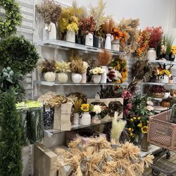 HomeGoods - Flowers!