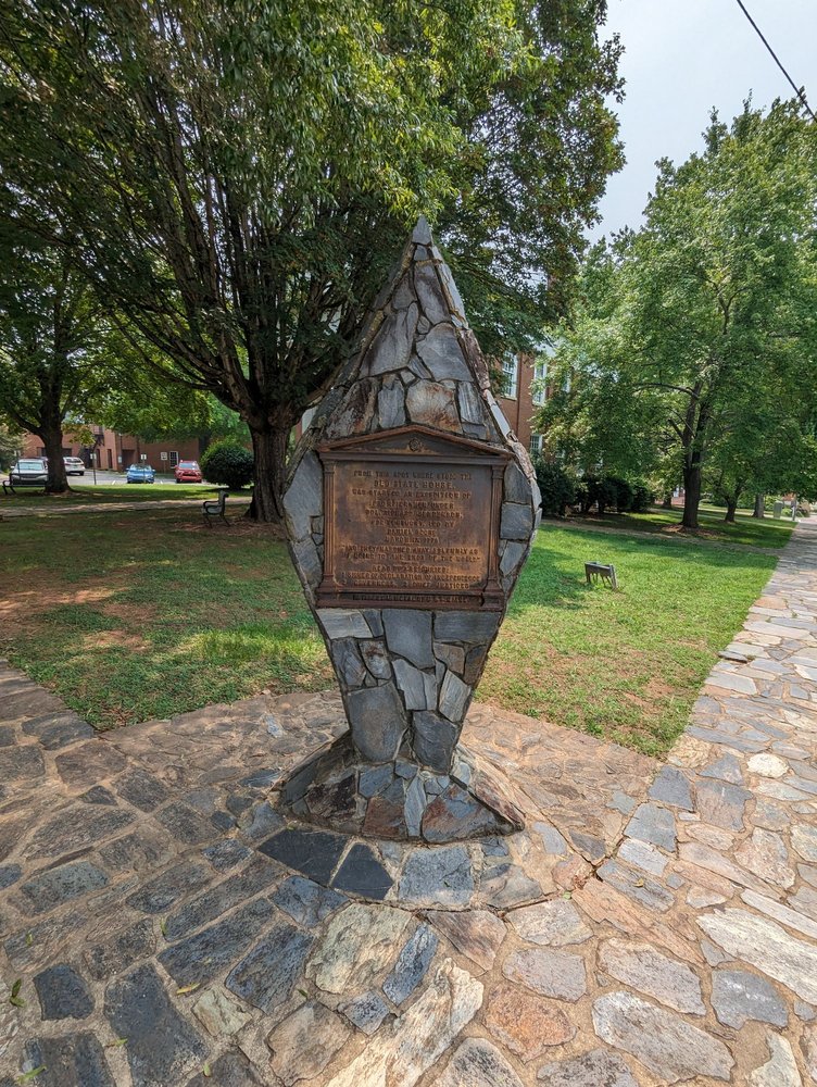 ORANGE COUNTY COURTHOUSE 104 E King St, Hillsborough, North Carolina
