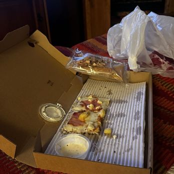 Mission Pizza - hawaiian pizza - Pizza Near Me - Avila Beach, California Mission Pizza - hawaiian pizza - Pizza Near Me - Avila Beach, California