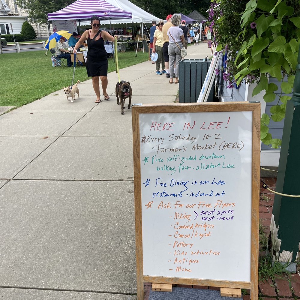 Lee Farmers Market - Farmers' Market Display - Farmers Market Near Me - Lee, Massachusetts Lee Farmers Market - Farmers' Market Display - Farmers Market Near Me - Lee, Massachusetts