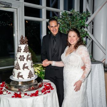 Calandra’s Bakery - Bakeries Near Me - Fairfield, New Jersey