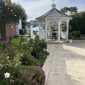 Mill Rose Inn - Charming gazebo - Hotels Near Me - Half Moon Bay, California Mill Rose Inn - Charming gazebo - Hotels Near Me - Half Moon Bay, California