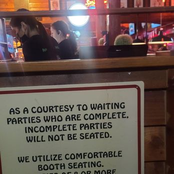 Texas Roadhouse - Bad customer service - Barbeque Near Me - Tracy, California