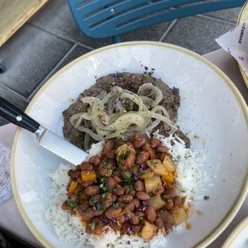 La Famosa - Fire! Rice & beans with steak & onions. - Puerto Rican Near Me - Washington, DC, District of Columbia La Famosa - Fire! Rice & beans with steak & onions. - Puerto Rican Near Me - Washington, DC, District of Columbia