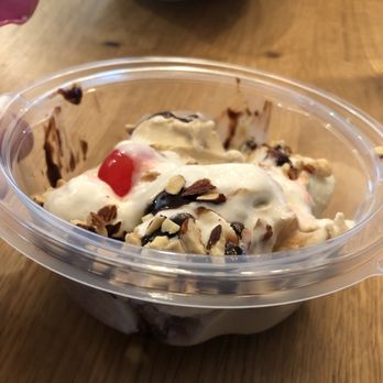 Baskin Robbins - This is full order banana royal like half order. - Ice Cream & Frozen Yogurt Near Me - West Hills, California Baskin Robbins - This is full order banana royal like half order. - Ice Cream & Frozen Yogurt Near Me - West Hills, California