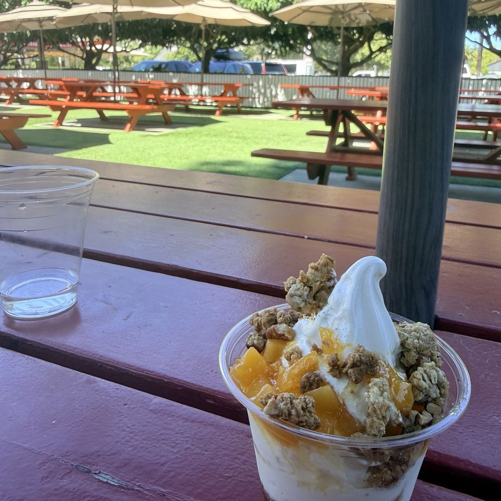Gott's St. Helena - Ice cream parfait - Burgers Near Me - Saint Helena, California