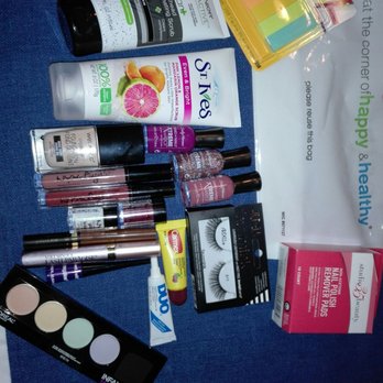Walgreens - Tienen mucha variedad de maquillajes! Y buenos precios - Drugstores Near Me - Miami Beach, Florida Walgreens - Tienen mucha variedad de maquillajes! Y buenos precios - Drugstores Near Me - Miami Beach, Florida