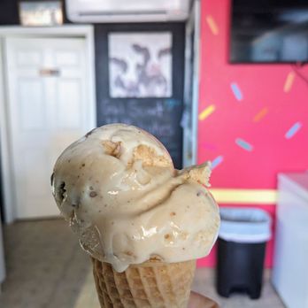 Muffins Ice Cream Shop - Ice Cream & Frozen Yogurt Near Me - Mebane, North Carolina