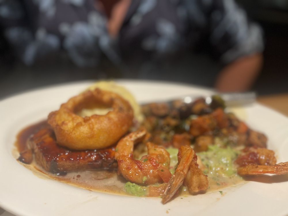 Cooper's Hawk Winery & Restaurant- Coconut Creek