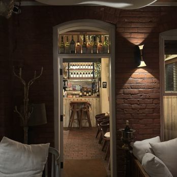 Bear Den Aspen - Breakfast & Brunch Near Me - Aspen, Colorado