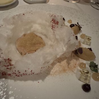 La Mer - The foie gras inside the cotton candy - French Near Me - Honolulu, Hawaii