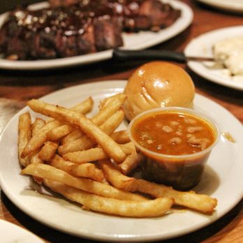 Willow Ranch - Fries and chili - Barbeque Near Me - Buttonwillow, California Willow Ranch - Fries and chili - Barbeque Near Me - Buttonwillow, California
