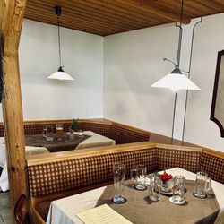 Landgasthof Schnaus - Seating area.