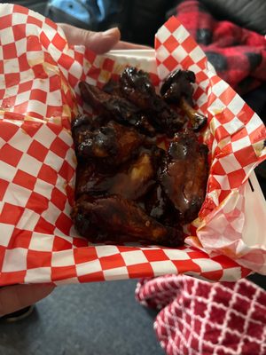 BNB Wings N Things by null