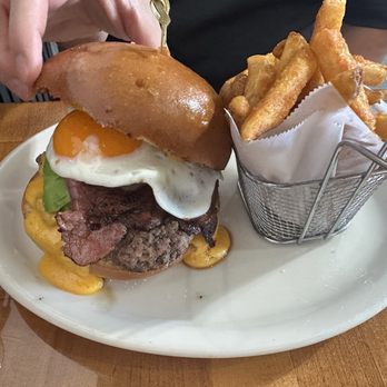 Mari Vees - The Champ - Breakfast & Brunch Near Me - San Marino, California Mari Vees - The Champ - Breakfast & Brunch Near Me - San Marino, California