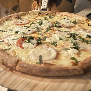 Caffe Concerto - Kimchi Carbonara - Pizza Near Me - Los Angeles, California
