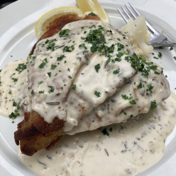 Terry's Restaurant + Lounge - Monterey Sand Dabs - Lounges Near Me - Carmel, California