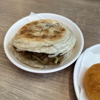 Mom's Pan-Fried Bun - Chinese Near Me - Toronto, Ontario