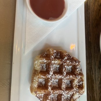 Medina Cafe - Breakfast & Brunch Near Me - Vancouver, British Columbia