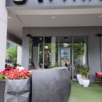 Evviva Breakfast & Lunch - Outside in the front - Breakfast & Brunch Near Me - Toronto, Ontario