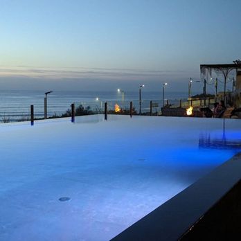 Noah Restaurant - Outdoor pool for the refreshment - Portuguese Near Me - A dos Cunhados, 11 Noah Restaurant - Outdoor pool for the refreshment - Portuguese Near Me - A dos Cunhados, 11