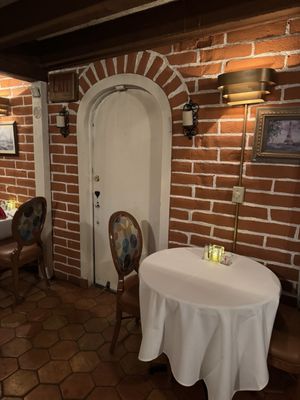 Le Sans Souci French Restaurant by null