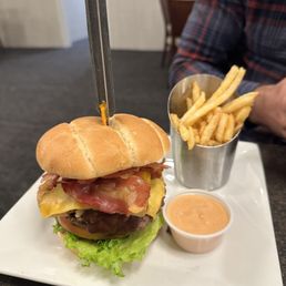 Cheddar Bacon Burger Cheddar Bacon Burger