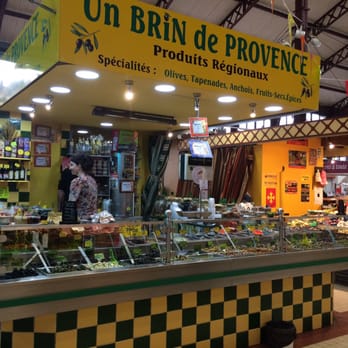 Les Halles de Narbonne - Olives, tapenade and police oil stall - Public Markets Near Me - Narbonne, 11